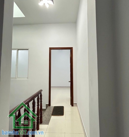 CHỈ 4,99 TỶ – SÁT HẺM XE HƠI – BÌNH TÂN GIÁP TÂN PHÚ – 44,3M² – NHÀ KIÊN CỐ – Ở NGAY