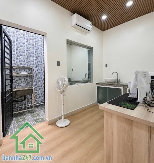 CHỈ 8,5 TỶ – NHÀ ĐẸP 4 TẦNG – HẺM Ô TÔ VÀO NHÀ – NGAY AEON TÂN PHÚ – CELADON – SÁT TRƯỜNG LÊ THÁNH TÔN