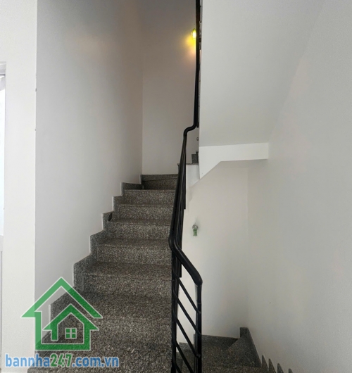 CHỈ 8,5 TỶ – NHÀ ĐẸP 4 TẦNG – HẺM Ô TÔ VÀO NHÀ – NGAY AEON TÂN PHÚ – CELADON – SÁT TRƯỜNG LÊ THÁNH TÔN