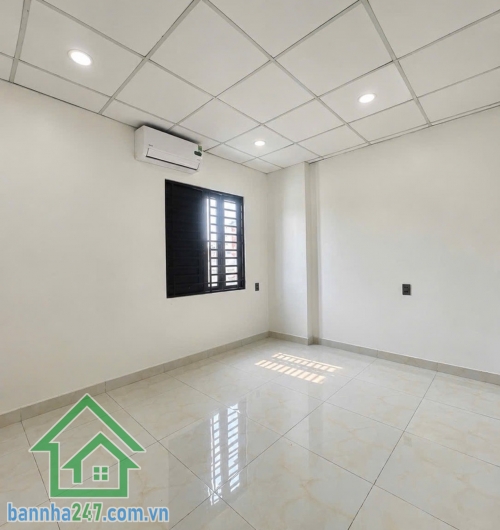 CHỈ 8,5 TỶ – NHÀ ĐẸP 4 TẦNG – HẺM Ô TÔ VÀO NHÀ – NGAY AEON TÂN PHÚ – CELADON – SÁT TRƯỜNG LÊ THÁNH TÔN