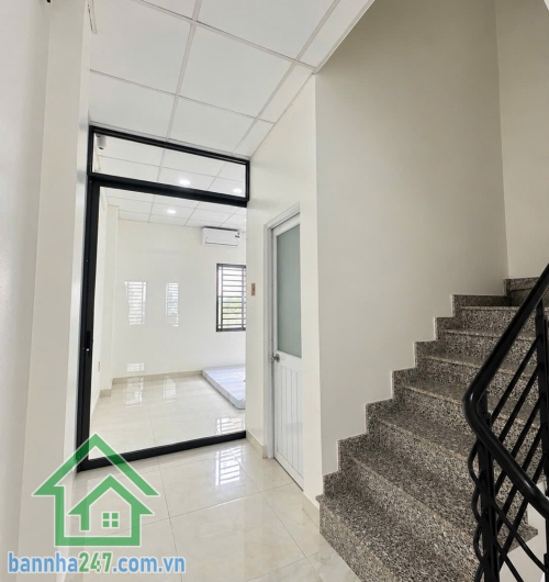 CHỈ 8,5 TỶ – NHÀ ĐẸP 4 TẦNG – HẺM Ô TÔ VÀO NHÀ – NGAY AEON TÂN PHÚ – CELADON – SÁT TRƯỜNG LÊ THÁNH TÔN