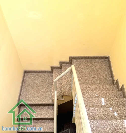 CHỈ 9,99 TỶ – NHÀ MẶT TIỀN KHU HỌ LÊ – 60M² – 5 TẦNG – 4PN – Ô CHỜ THANG MÁY – TIỆN KINH DOANH