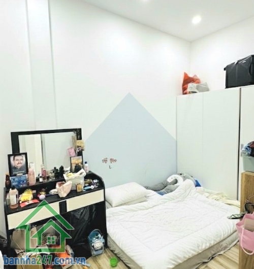 CHỈ 12,6 TỶ – MTKD TRẦN KHẮC CHÂN – GẦN HỒ VĂN HUÊ – PHÚ NHUẬN - DT: 66M² – 2 TẦNG