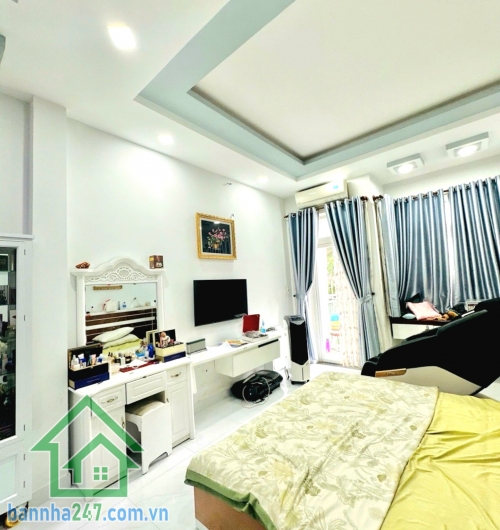 CHỈ 11 TỶ – MẶT TIỀN KHU HỌ LÊ – GẦN LÊ THÚC HOẠCH – 68M² – 4 TẦNG – 5PN - 6WC – Ô TÔ ĐẬU ĐỖ THOẢI MÁI