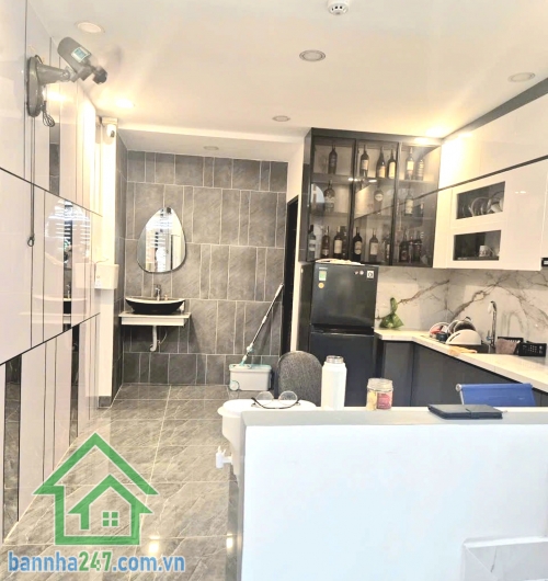 CHỈ 8,5 TỶ – NHÀ MỚI Ở NGAY – NỘI THẤT TIỀN TỶ – GẦN VÒNG XOAY 3/2 – 38/45M² – 3 TẦNG