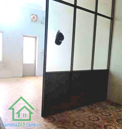 CHỈ 8,9 TỶ – NHÀ PHƯỜNG 4 TÂN BÌNH – HẺM NHỰA 6M THÔNG – GẦN SCSC – TÂN SƠN NHẤT - 38M² (4,3 X 9) - 3 TẦNG BTCT - HOÀN CÔNG ĐỦ