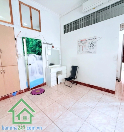 CHỈ 6,2 TỶ – NGAY GA METRO NGUYỄN HỒNG ĐÀO – KHU VIP BÀU CÁT – 61M² – 3 TẦNG – 4PN – 3WC – XE HƠI NHÀ