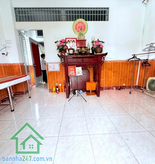 CHỈ 6,2 TỶ – NGAY GA METRO NGUYỄN HỒNG ĐÀO – KHU VIP BÀU CÁT – 61M² – 3 TẦNG – 4PN – 3WC – XE HƠI NHÀ