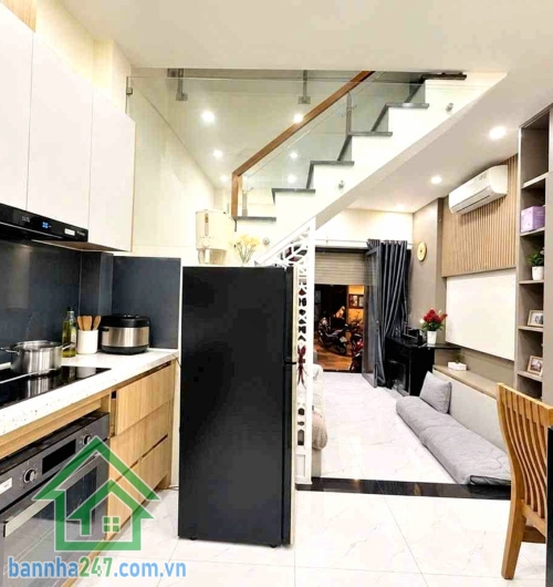 CHỈ 4,95 TỶ – HXH ĐỖ CỬA – NHÀ MỚI 2 TẦNG – GẦN 30M² – NỞ HẬU 4,4M – HOÀN CÔNG