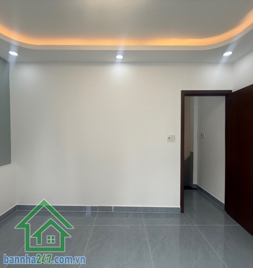 NHÀ GÓC TRỊNH ĐÌNH TRỌNG – HẺM 4M – CÁCH HẺM XE HƠI 10M – HOÀN CÔNG ĐỦ - 4,85 TỶ