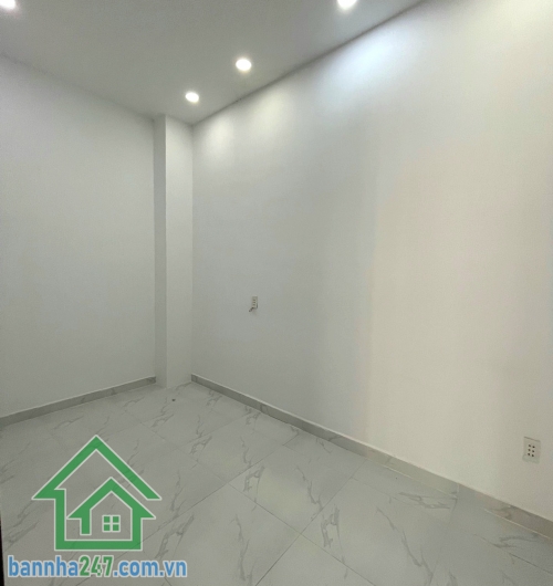 H3G GẦN HẺM XE TẢI THÔNG – GẦN TÂN PHÚ - 3 TẦNG – 32,5M² (4 x 8,03) – 3 PN – SỔ MỚI 2026 - NHỈNH 3 T.Ỷ