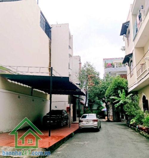 CHỈ 21,5 TỶ – NHÀ GÓC 2 MẶT TIỀN KINH DOANH – TRUNG TÂM TÂN PHÚ * Vị trí: nhà góc 2 mặt tiền, đường rộng 20m * Diện tích: 5 x 20m * Kết cấu: trệt 2 lầu * Hiện trạng: đang cho thuê kinh doanh cafe ~30 triệu/tháng - Khu vực trung tâm Quận Tân Phú – giáp Tân