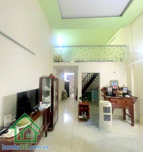CHỈ 6,1 TỶ - NHÀ ĐẸP 2 TẦNG – HẺM THÔNG 4M – SÁT AEON TÂN PHÚ - DT: 64,2M² (4.03 x 16)M  Diện tích: 4.03 x 16m – 2 tầng (trệt + lửng) Công năng: 2PN, 2WC.