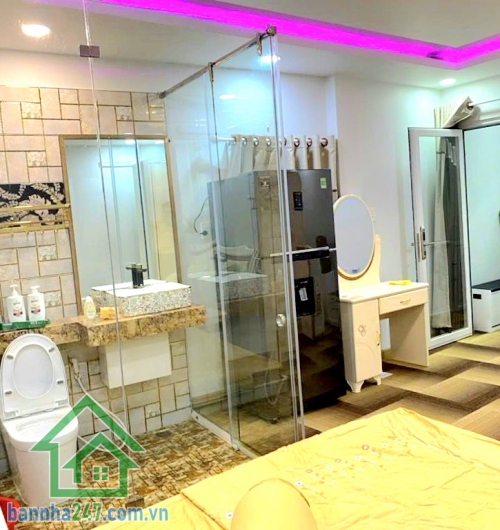 CHỈ 5,59 TỶ – SIÊU PHẨM TÂN BÌNH – NHÀ 3 TẦNG - DT: 46M² FULL NỘI THẤT – 4PN, 5WC  Nhà đẹp full nội thất, mua là ở ngay – xem là mê Vị trí Tân Bình Hẻm thông