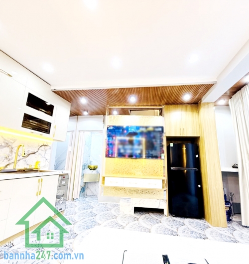CHỈ 4,1 TỶ – NHÀ 3 TẦNG ĐẸP LUNG LINH – HẺM XE HƠI, GẦN MẶT TIỀN – FULL NỘI THẤT – TÂN BÌNH - 2PN, 3 WC.  Ngang hơn 5m, nhà mới đẹp hiện đại. 3 tầng.