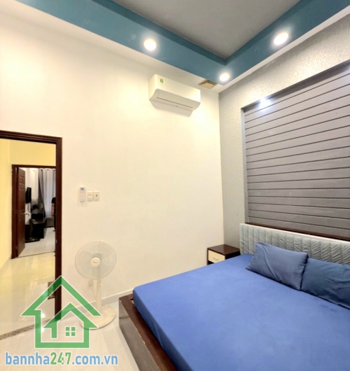 CHỈ 6,8 TỶ - TÂN BÌNH – NHÀ HXH 5M – 2 TẦNG ĐẸP – TẶNG FULL NỘI THẤT – CÓ THUÊ 12TR/TH  Khu vực Tân Bình, hẻm xe hơi rộng 5m – vào tận cửa Diện tích: 44m² (4 x 11m