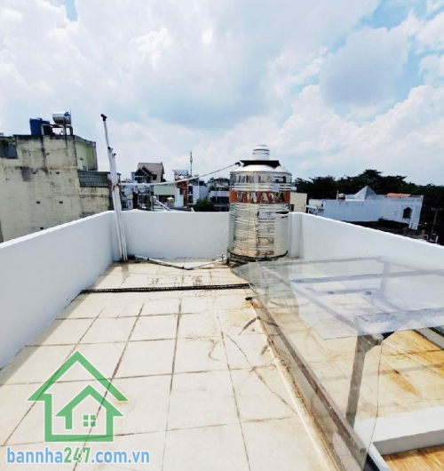 CHỈ 3,65 TỶ – NHÀ 4 TẦNG BTCT – SÁT AEON TÂN PHÚ – HẺM 3M – 3 PHÒNG NGỦ – 4WC Diện tích: 21.2m² (DTXD: 18.1m², DTSD: 72m²) Kết cấu: 1 trệt, 3 lầu, sân thượng, 3PN – 4WC