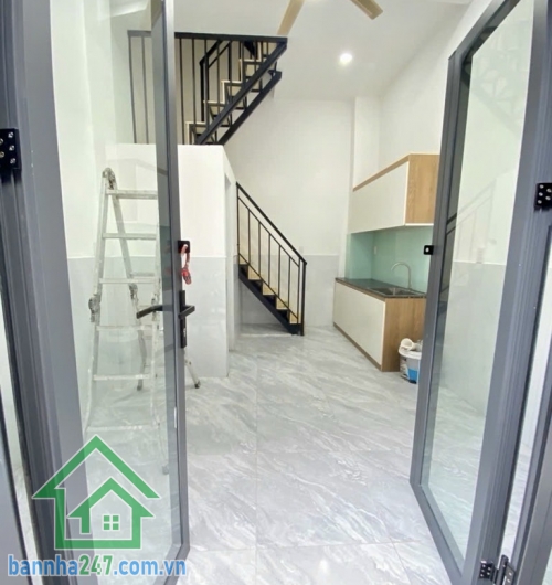 CHỈ 2.9 TỶ – NHÀ MỚI 4 TẦNG – ÂU CƠ, TÂN BÌNH – GIÁP Q.10, Q.11 - 3PN, 3WC * DT: 16m² (3.5x5m) – không quy hoạch * Kết cấu: 4 tầng, 3PN, 3WC, đang hoàn thiện.