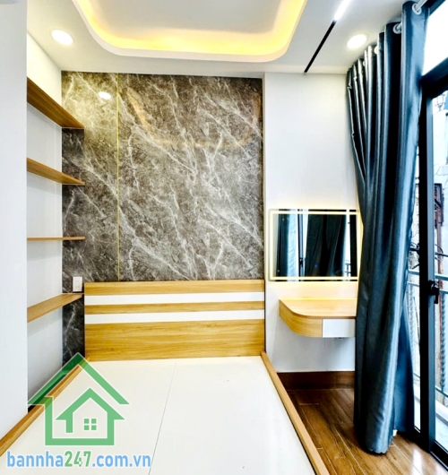 NHÀ 3 TẦNG MỚI ĐẸP – SÁT MẶT TIỀN HOÀNG VĂN THỤ – TÂN BÌNH DT: 27m², kết cấu 1 trệt 2 lầu, 3PN – 3WC. Hẻm ba gác, cách mặt tiền chỉ 20m, xe hơi tới gần nhà.