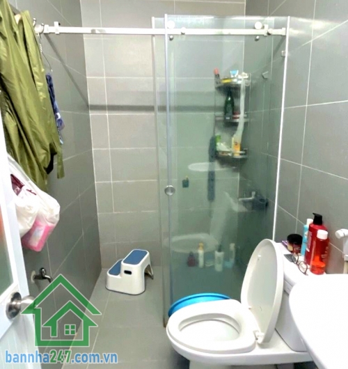 CHỈ 4,5 TỶ (TL) – NHÀ 1 LẦU – LẠC LONG QUÂN – GẦN CHỢ TÂN BÌNH - DT: 36M² (4,5 x 8,5)m - 2 PN - 2 WC Diện tích: 4,5 x 8,5m – nhà vuông vức Kết cấu: 1 trệt + lầu