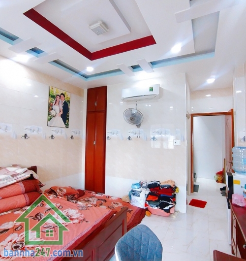 CỰC HIẾM – NHÀ ĐẸP HXH – NGANG 4M – 4 TẦNG - 2PN – 3WC – phòng xông hơi – giếng trời. SÁT NGÃ TƯ BỐN XÃ – CHỈ 4.8 TỶ.