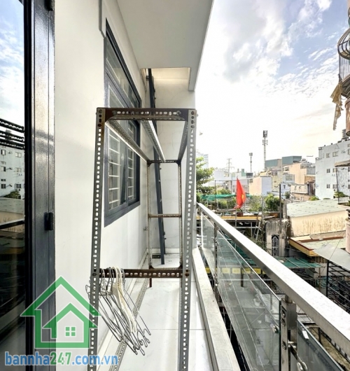 BÁN NHÀ 3 TẦNG – CHỢ VẢI PHÚ THỌ HÒA – HẺM Ô TÔ – NHÀ MỚI – CHỈ 6,4 TỶ  Vị trí: Trung tâm Phú Thọ Hòa – gần chợ Vải – di chuyển dễ dàng ra Lũy Bán Bích - Âu Cơ