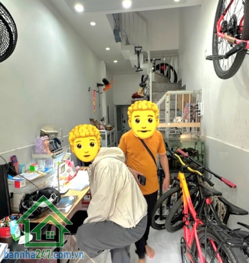 HẺM Ô TÔ – NGAY AEON MALL – NHÀ 2 TẦNG – CHỈ 2.7 TỶ DTSD: 31.5m² (1 trệt 1 lầu – 2PN, 2WC, PK, bếp) Hẻm ô tô rộng, dân trí cao, gần Aeon Mall, Celadon City, chợ Tân Hương.