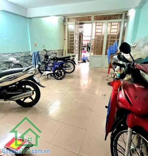 CHỈ 6,3 TỶ – MTKD THÁI PHIÊN – 43m² (3.8×11)m – NHÀ 3 TẦNG BTCT – 4PN, 3WC Mặt tiền kinh doanh siêu đỉnh – Vị trí cực hiếm tầm giá! Kết cấu: 1 trệt 2 lầu, 4PN - 3WC