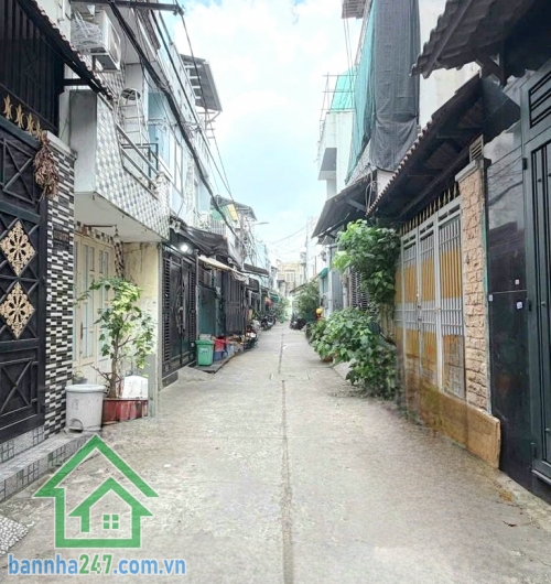 CHỈ 4,85 TỶ – NHÀ 2 MẶT HXH – MÃ LÒ - DT: 60M² (4X15,2)M - 2 TẦNG BTCT - 2PN - 2WC * Diện tích: 4 x 15,2m * Kết cấu: 2 tầng BTCT (1 trệt 1 lầu) * 2 PN - 2WC