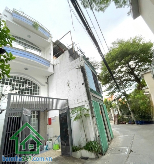 CHỈ 4,6 TỶ – NGAY 3/2 - MINH PHỤNG – HẺM XE HƠI THÔNG – MẶT BẰNG KINH DOANH – NHÀ ĐẸP 3PN - 3WC - DT: 40m². Kết cấu: 1 trệt, 2 lầu gồm phòng khách, bếp, 3PN, 3WC