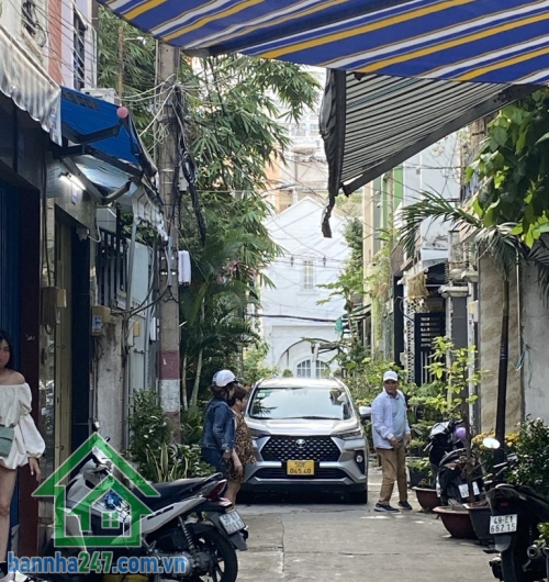 NHỈNH 5 TỶ - SIÊU PHẨM CĂN GÓC 2MT – HXH THÔNG – 4 TẦNG HIỆN ĐẠI – TRƯỜNG CHINH – TÂN BÌNH- NGAY KHU BÀU CÁT. DT: 36m² – 4 tầng BTCT kiên cố Thiết kế sang trọng.