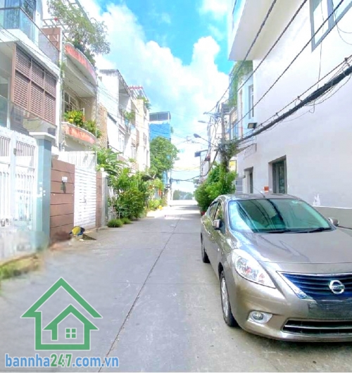 CHỈ 5,7 TỶ – NHÀ MỚI 3 TẦNG BTCT – HXH VƯỜN LÀI, TÂN PHÚ - DT: 33,5M² (4.1x8)M Nở hậu Diện tích: 33,5m² (4.1m x 8m nở hậu) Kết cấu: 1 trệt, 2 lầu, 3 tầng kiên cố