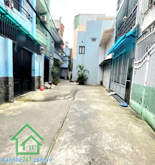 CHỈ 2,55 TỶ – NHÀ 2 TẦNG MỚI – TRUNG TÂM TÂN BÌNH – HẺM 3M THẲNG – DT 2,7×7M * Nhà 2 tầng mới tinh, dọn vào ở ngay * Hẻm 3m thẳng một trục, sạch – thoáng
