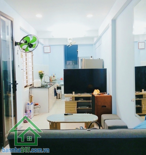 CHỈ 3,55 TỶ - VỊ TRÍ ĐẮC ĐỊA - HXH THÔNG - GÓC 2 MẶT TIỀN CỰC THOÁNG - NGAY ÂU CƠ - NI SƯ HUỲNH LIÊN - TRUNG TÂM TÂN BÌNH Khu an ninh yên tĩnh, gần vòng xoay Bảy Hiền. 