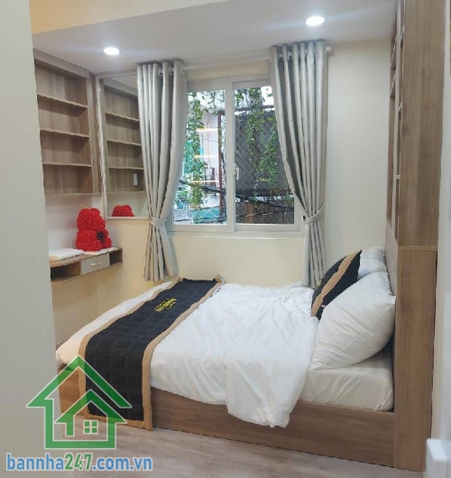 CHỈ 2.6 TỶ TL - NHÀ 3 TẦNG MỚI ĐẸP – FULL NỘI THẤT. DT: 12m² (công nhận đủ) – xây full, hoàn công 3 tầng. 1 trệt 2 lầu BTCT kiên cố, gồm 2PN – 3WC, ban công thoáng.