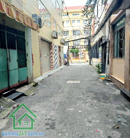 CHỈ 9,5 TỶ – SIÊU PHẨM HẺM NHỰA 7M – KHU VIP CỘNG HÒA – HOÀNG HOA THÁM (P.13, TÂN BÌNH) – 4 TẦNG – 4PN – SỔ CHUẨN * Nhà chính chủ gấp bán, vị trí cực hiếm.