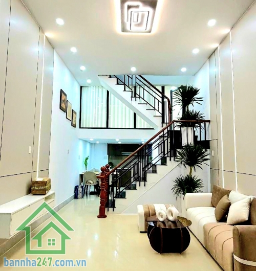  5,15 TỶ – HẺM XE TẢI 6M THÔNG – TÂN KỲ TÂN QUÝ – NHÀ MỚI Ở LIỀN – DT 40M² (4x10)m – 3PN – 2WC Nhà đẹp mới tinh – BTCT kiên cố * Diện tích: 4 x 10m * Kết cấu: 1 trệt + 1 lửng + 1 lầu* Công năng đầy đủ: 3PN – 2WC * Nội thất xịn, chỉ việc xách vali vào ở ng