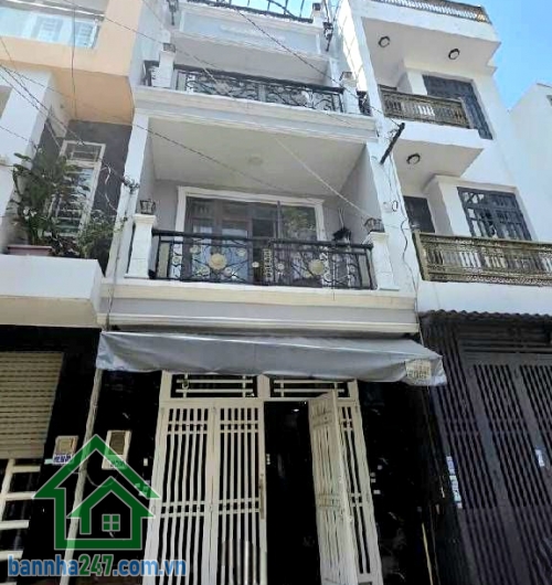 CHỈ 5,4 TỶ – HẺM 6M THÔNG LÊ VĂN QUỚI – NHÀ 3 LẦU SÂN THƯỢNG – DT Sàn: 113,7M² - 3PN – 3WC * Diện tích công nhận: 4 x 10m – 40,3m² * Diện tích sử dụng: 113,7m