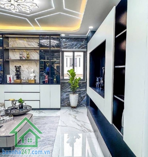 7,3 TỶ (TL) – HXH 6M – NGAY LÔ TƯ – NHÀ 5 TẦNG SIÊU HIẾM - DTSD 212m² – 5PN – 6WC – TẶNG FULL NỘI THẤT Diện tích đất: 4m x 12m – 48m² Diện tích XD:212m² 