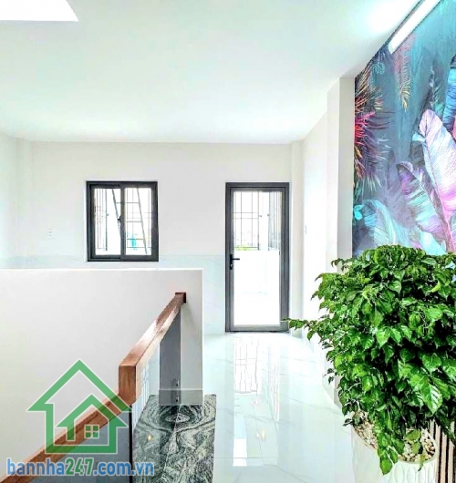 CHỈ 7,3 TỶ (TL) – HẺM 6M LÔ TƯ – NHÀ 5 TẦNG – 5PN – 6WC – GARAGE Ô TÔ – DT 48m² Nhà đẹp 5 tầng – full nội thất cao cấp * Diện tích: 4 x 12m (CN 48m²)