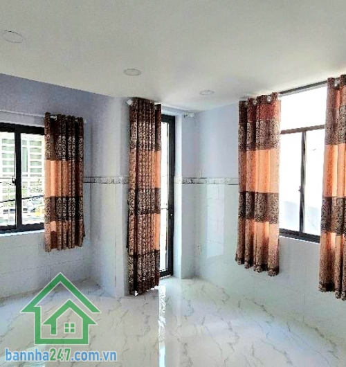 CHỈ 4,15 TỶ – HẺM Ô TÔ – SIÊU PHẨM 3 TẦNG – 19M² VUÔNG VỨC – THÔNG LẠC LONG QUÂN – TRẦN VĂN QUANG - 2PN – 3WC * DT: 3,4 × 6m = 19m² * Kết cấu: 1 trệt – 2 lầu – ban công, 2PN – 3WC – 1PK