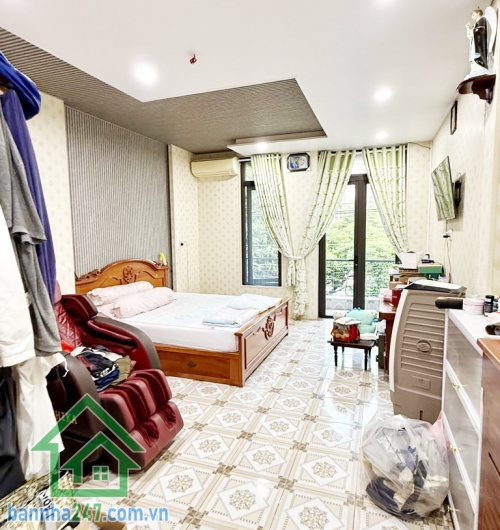 CHỈ 14,3 TỶ – NHÀ MẶT TIỀN KINH DOANH ĐƯỜNG NHỰA 10M – TRUNG TÂM TÂN PHÚ – 5 TẦNG – KHU BIỆT THỰ - 5PN, 5WC, gara để 2 ô tô  * Diện tích: 4.2 x 21,4m, công nhận 89.9m² 