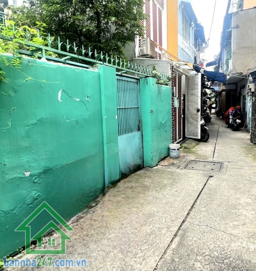 CHỈ 6,1 TỶ – NHÀ TRUNG TÂM P.4 TÂN BÌNH – KHU HIẾM NHÀ BÁN - NỞ HẬU 6M – GẦN MẶT TIỀN – 3 PN – 2 WC - Ở NGAY Diện tích: 45m² (3,2m x 9m) Nở hậu 6m – phong thủy