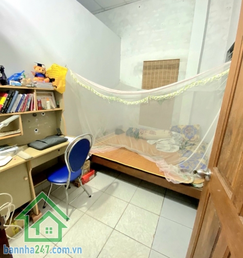 CHỈ 5,29 TỶ – HẺM 3.5M, VÀI CĂN RA MẶT TIỀN BÌNH TRỊ ĐÔNG – DT 66.1M2 (5.8x11.4M) – 3PN, 2WC Nhà 1 trệt 1 lầu, gồm phòng khách, bếp, 3PN, 2WC. 