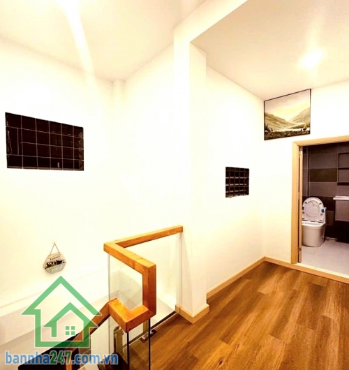 CHỈ 4,78 TỶ – NHÀ 3 TẦNG – NGUYỄN TRỌNG TUYỂN – P.1 – TÂN BÌNH – CĂN GÓC THOÁNG - 2PN – 3WC * Diện tích: 24m² (3,2m x 9,4m) * Kết cấu: 3 tầng BTCT 