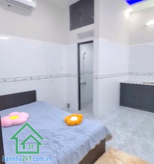 CHỈ 6,9 TỶ – NHÀ 3 TẦNG – 5PN 6WC – HẺM 5M – GẦN NGÃ TƯ BẢY HIỀN – P.8, TÂN BÌNH DT: 3.65 nở hậu 3.95, dài 14m (44.6m² CN đủ)  Kết cấu: 1 trệt 2 lầu – 5PN, 6WC