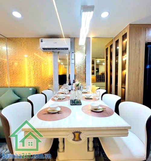 CHỈ 5,7 TỶ - KHU BÀU CÁT – TÂN BÌNH – DT: 47,8m² (DTSD: 137M²) - SẴN DÒNG TIỀN - 3PN – 4WC Diện tích 47,8m², kết cấu trệt + lửng + lầu, bố trí 3PN – 4WC