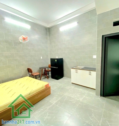 CHỈ 7,6 TỶ – NHÀ ĐẸP HẺM 4M – LẠC LONG QUÂN – LÝ THƯỜNG KIỆT – TÂN BÌNH- DT: 49,5m² - 6PN, 7WC - DT: 49,5m² (4,5 x 11m)  – Kết cấu BTCT 3 tầng gồm 6PN, 7WC
