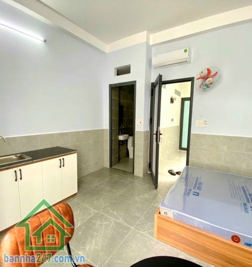 CHỈ 7,6 TỶ – NHÀ ĐẸP HẺM 4M – LẠC LONG QUÂN – LÝ THƯỜNG KIỆT – TÂN BÌNH- DT: 49,5m² - 6PN, 7WC - DT: 49,5m² (4,5 x 11m)  – Kết cấu BTCT 3 tầng gồm 6PN, 7WC