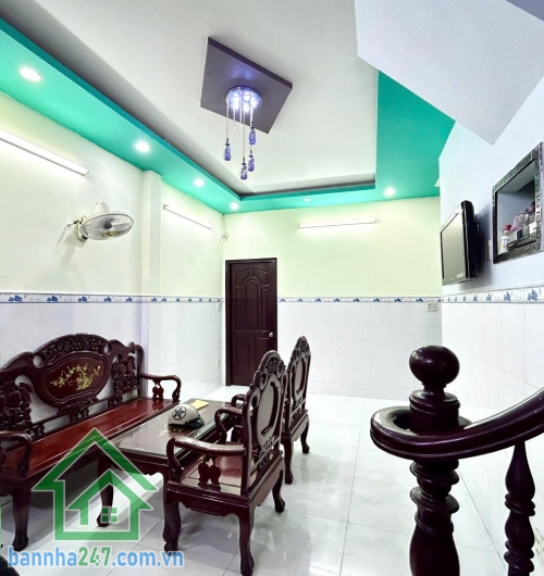 CHỈ 6,9 TỶ – NHÀ 4PN – NGANG GẦN 5M – HẺM ÔTÔ – TÂN BÌNH VIP. DT: 58m² (4.9 x 11.7m) – Sổ hồng riêng, công chứng nhanh. Trệt + lầu, 4 phòng ngủ – 2 WC, nội thất cao cấp.